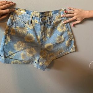 American eagle sunflower shorts